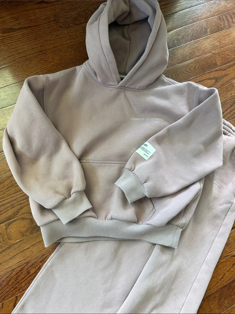 Comfrt mauve colored Hoodie & Jogger Set - Casual Matching Set. Size medium 8/10